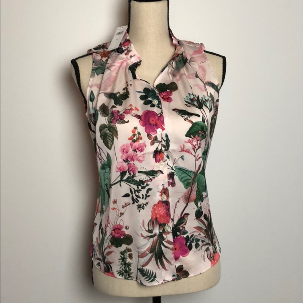 BRAND NEW W/Tags Banana Republic Sleeveless Top